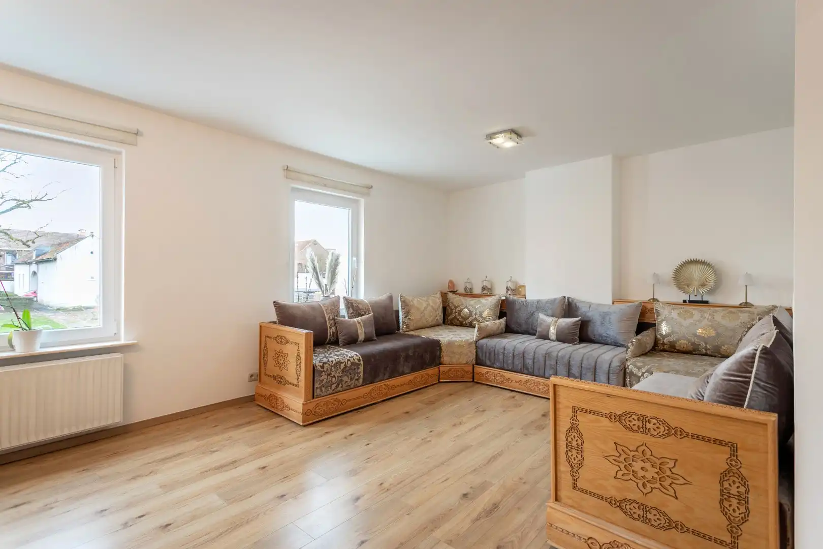 Ruime duplex (143m²) met 3 slaapkamers te Dworp foto 6