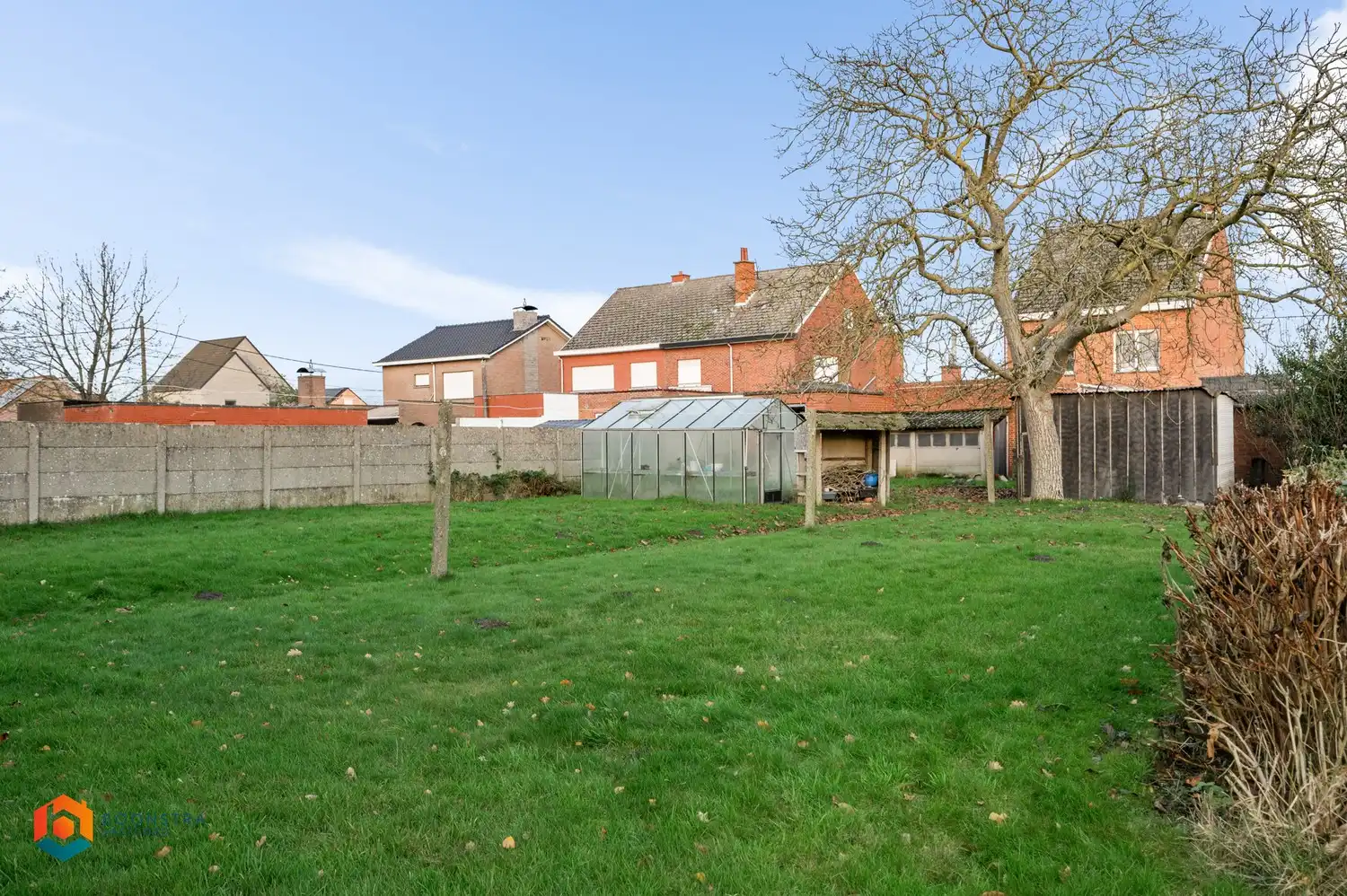 Te renoveren woning met 3 slpkrs en 2 garages in Berlaar-Heikant foto 25