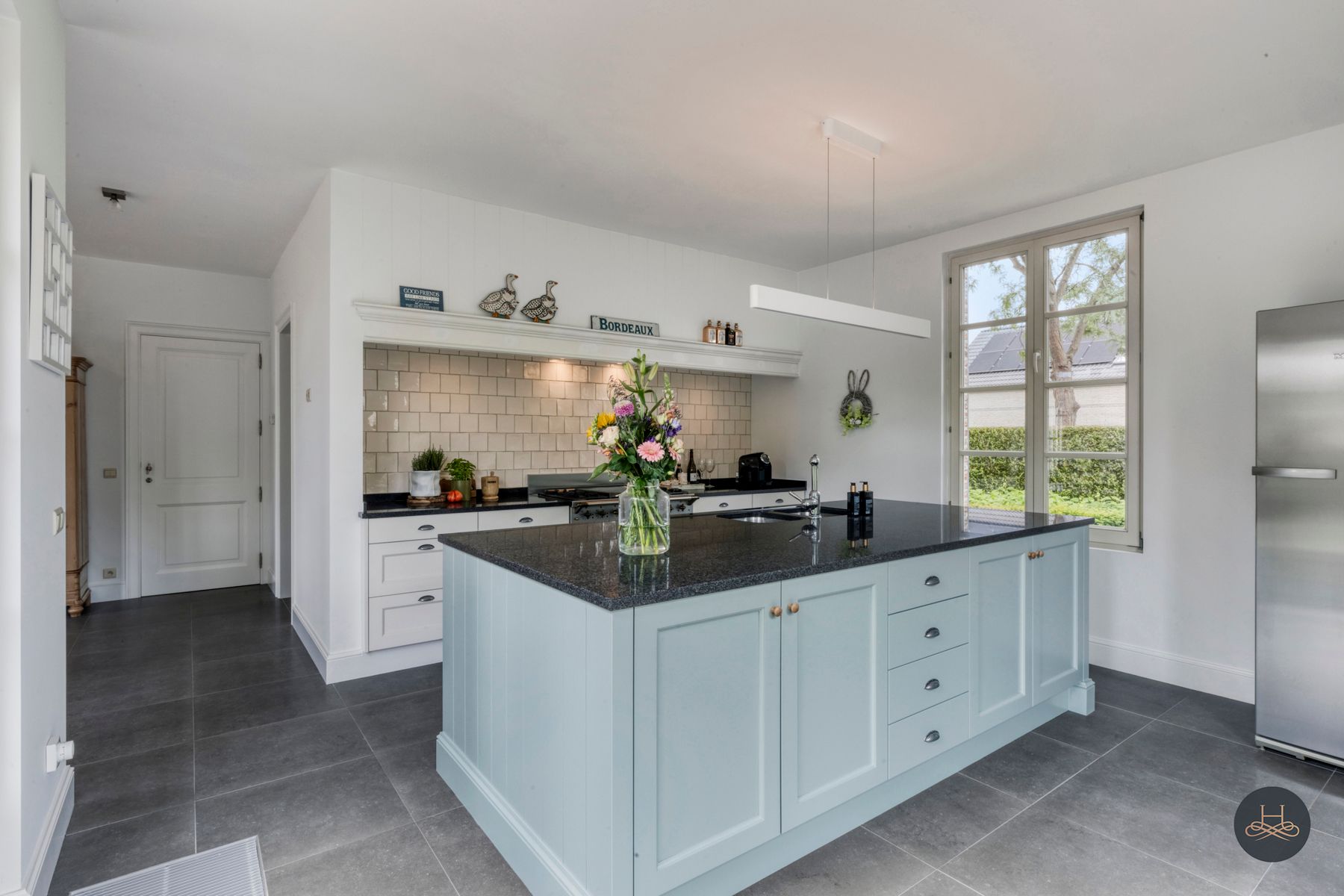 Exclusieve prachtig afgewerkte pastorijwoning met grote tuin foto 13