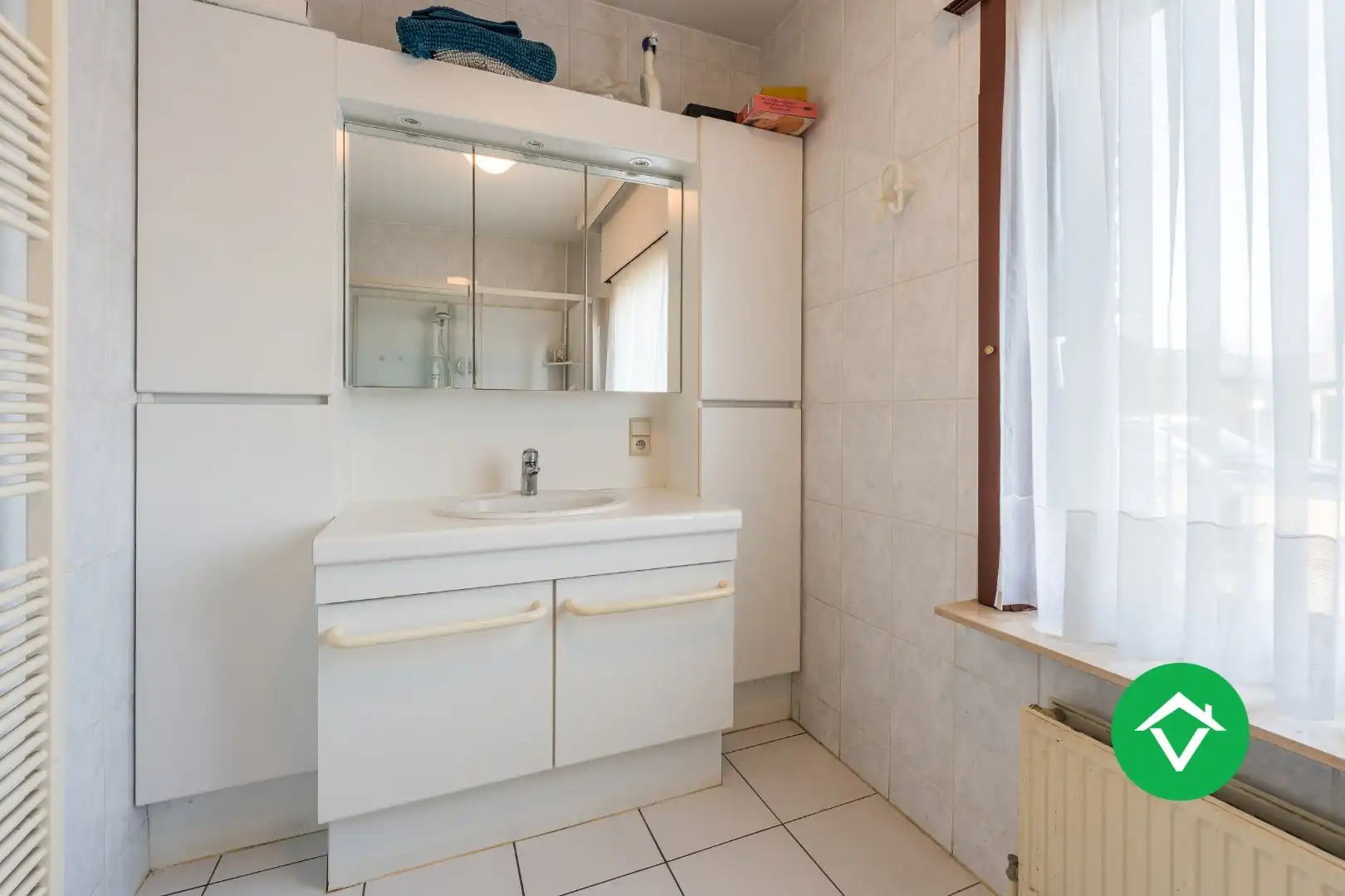 Alleenstaande woning met 5 slaapkamers en garage te Koekelare foto 12