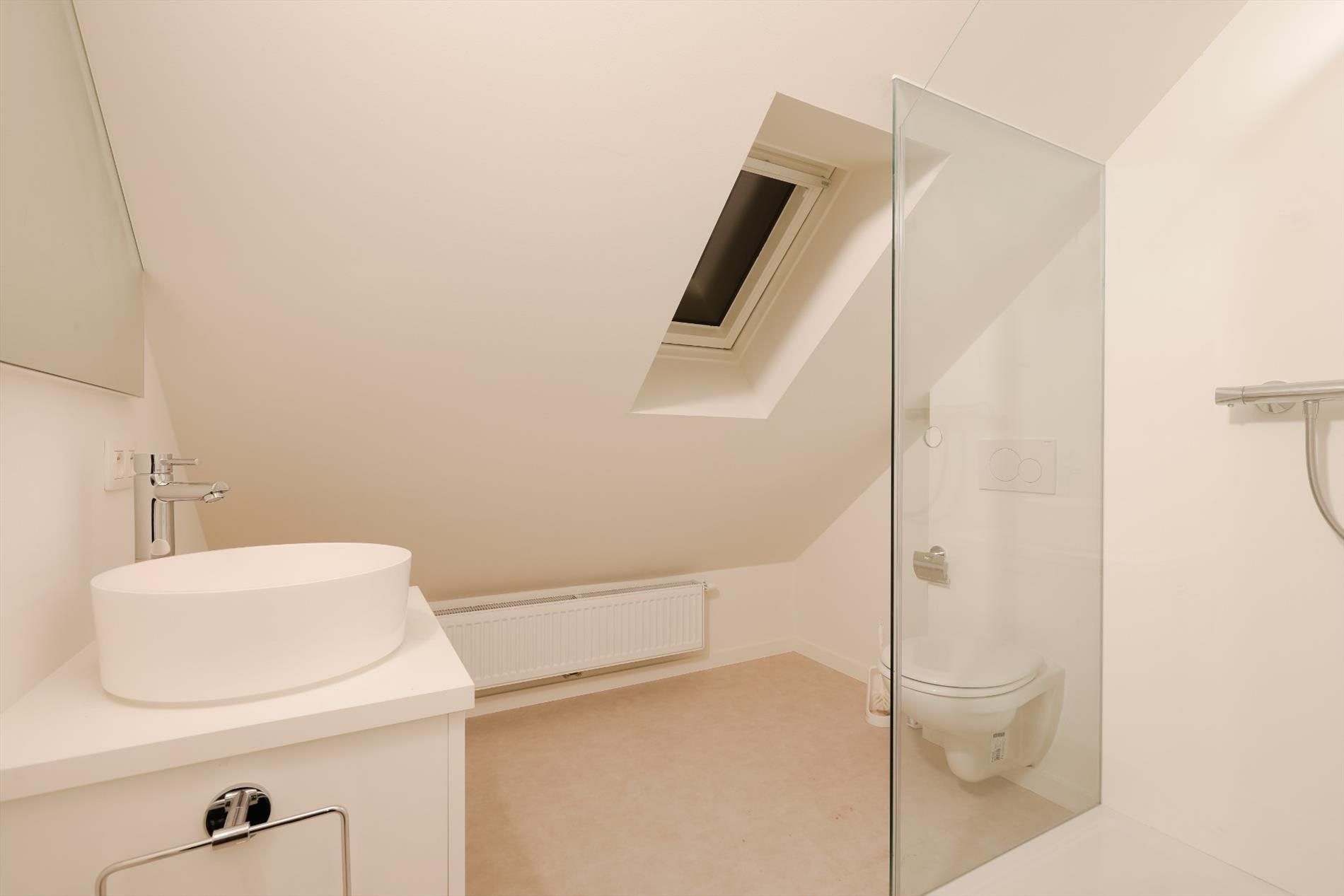 Dakappartement in kleinschalig gebouw  foto 2
