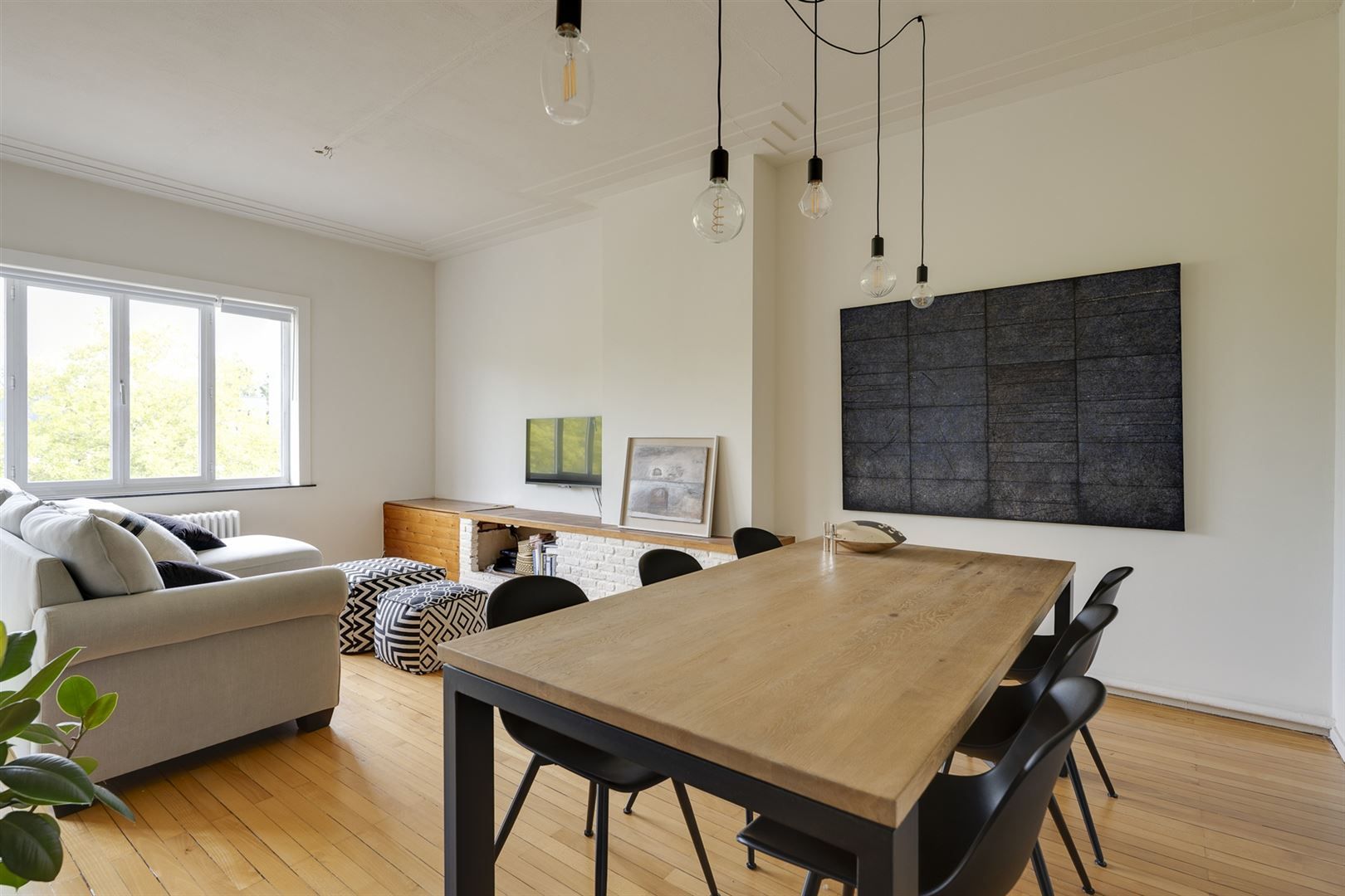 Instapklaar en karaktervol appartement foto {{pictureIndex}}