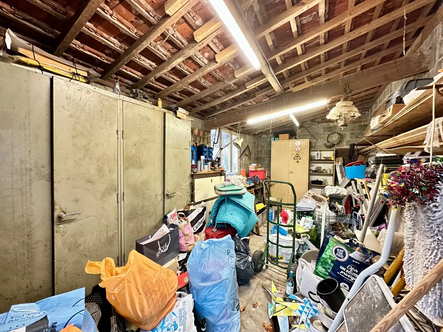 Halfopen woning met ruime tuin in Tongeren foto 18