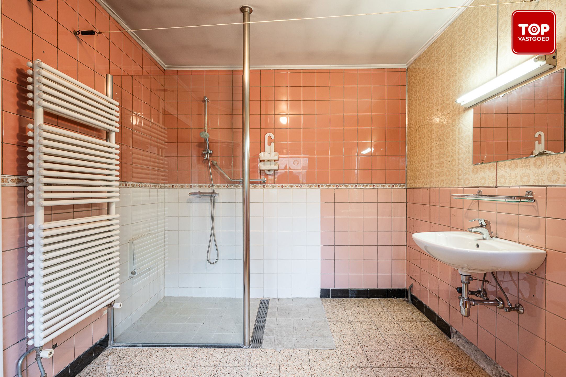 Renovatieproject met zeer veel potentieel foto 6