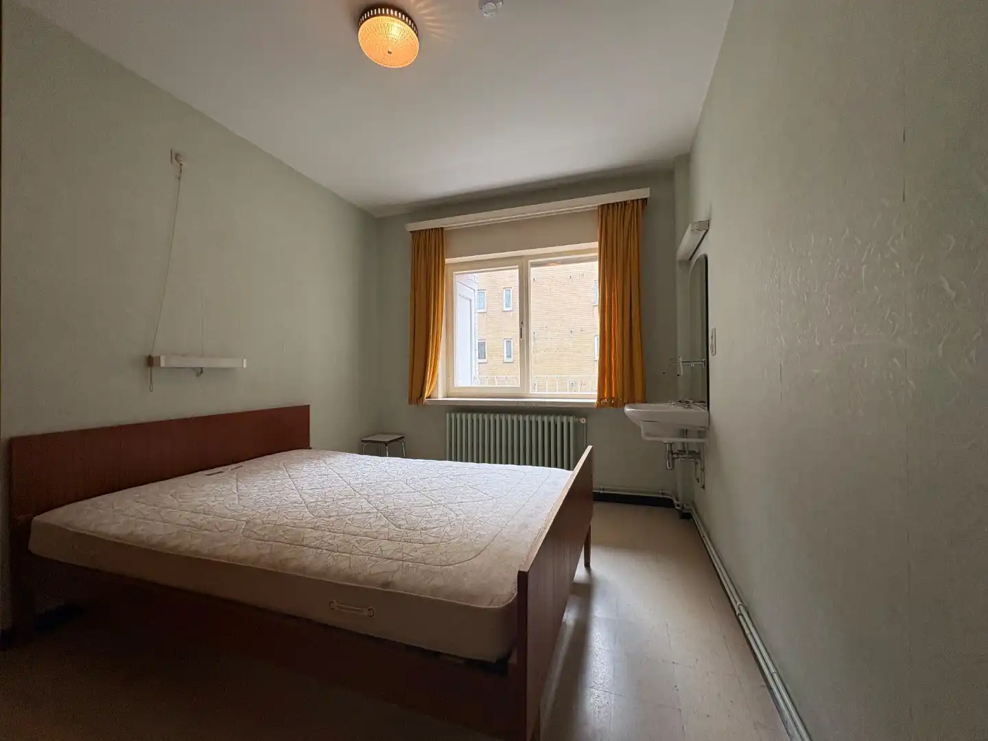 2-slaapkamer appartement met zeezicht, ideaal gelegen op een toplocatie aan de kust. foto 5