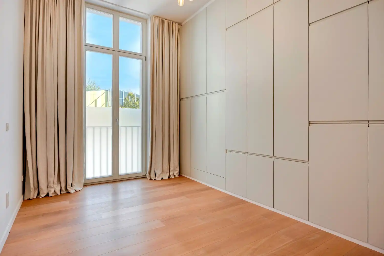 Exceptioneel en luxueus gerenoveerd 19e eeuws appartement midden in de binnenstad. foto 22