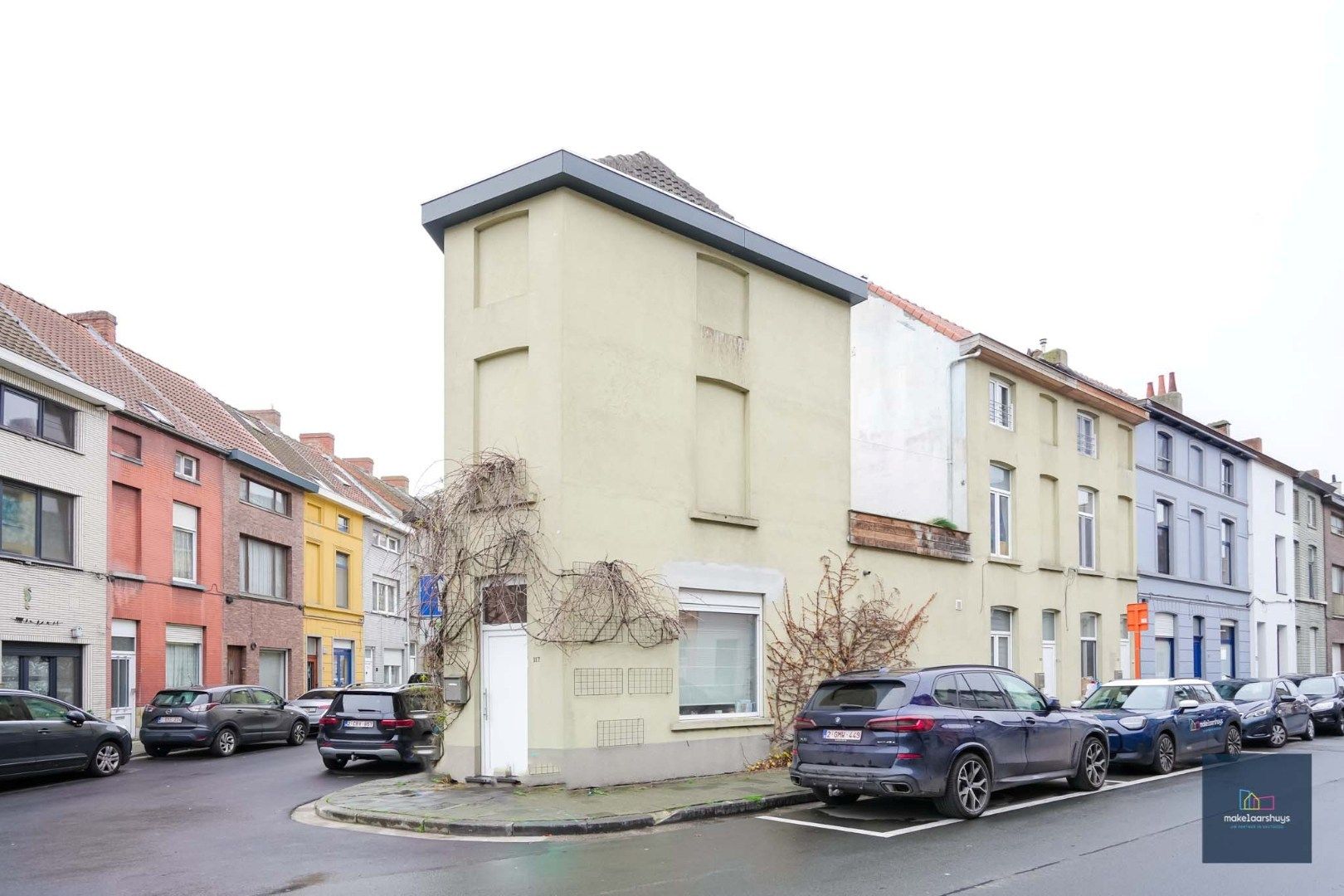 Woning met 3slpk en terras nabij centrum Gent foto {{pictureIndex}}