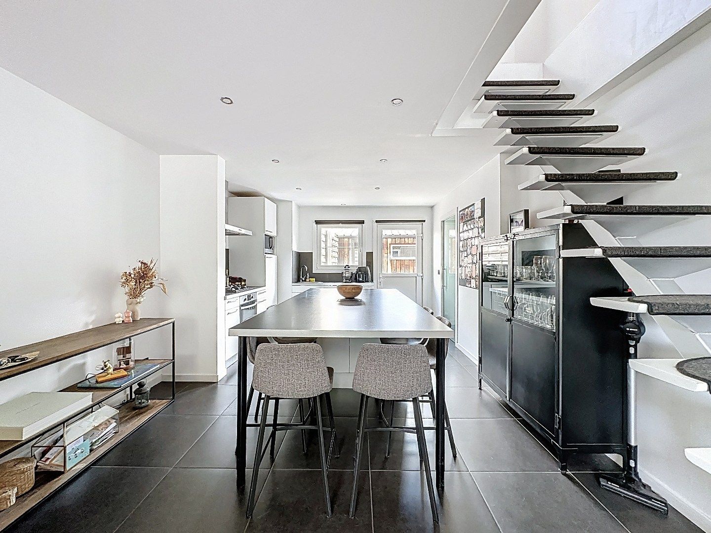 Rijwoning met knusse buitenruimte te Kessel-Lo! foto 4