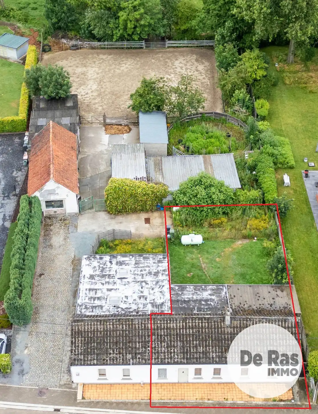 NEDERHASSELT (NINOVE) – Woning met renovatiemogelijkheden foto 2