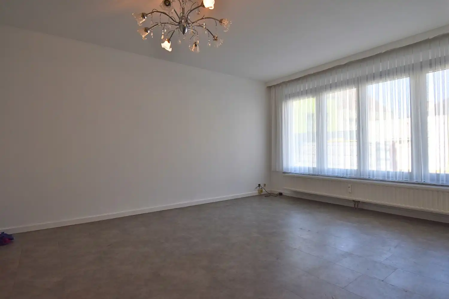 Gelijkvloers appartement te huur in Sint-Pieters-Leeuw foto 2