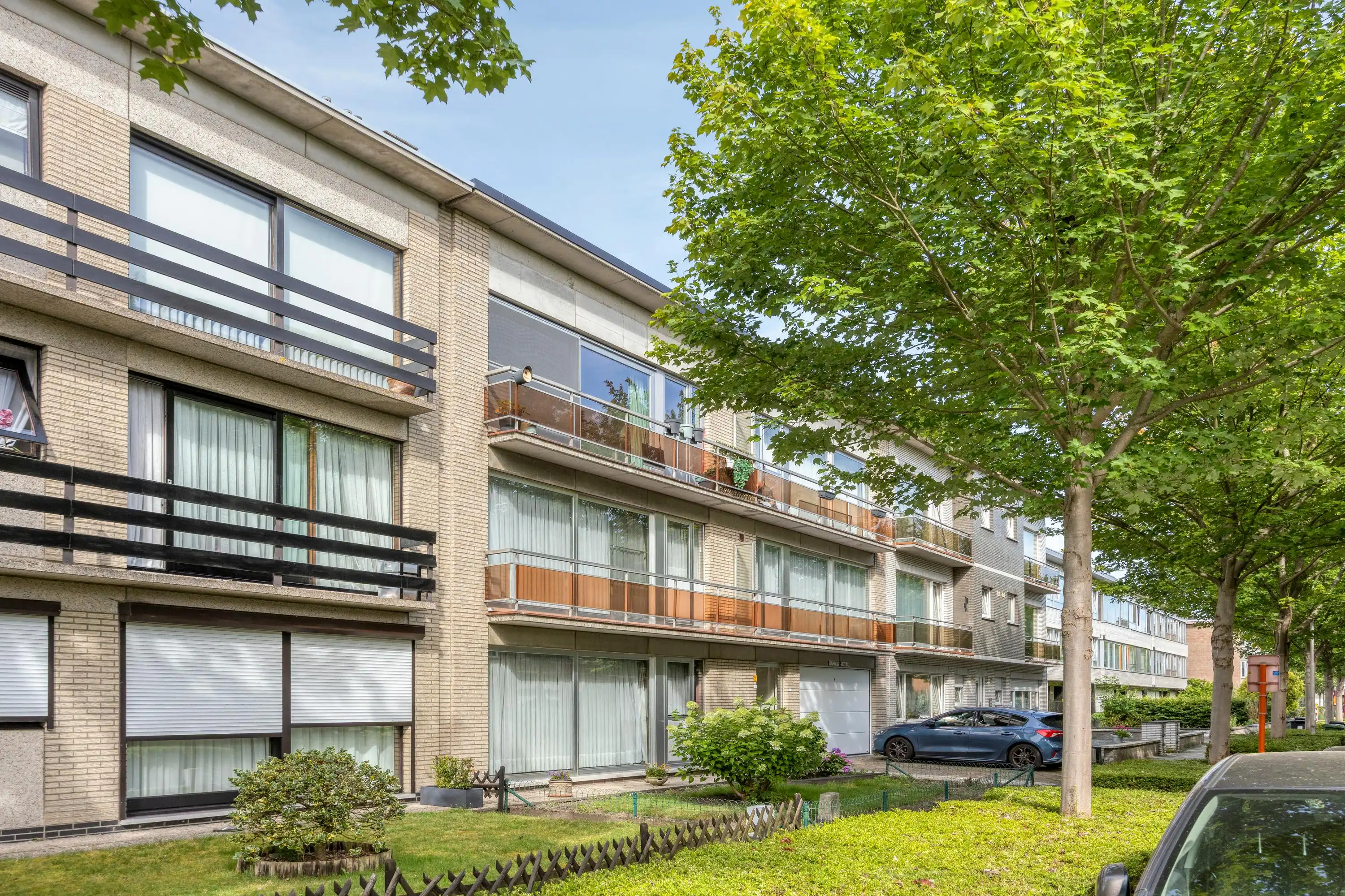 Lichtrijk appartement met garage op toplocatie in Brasschaat foto 17