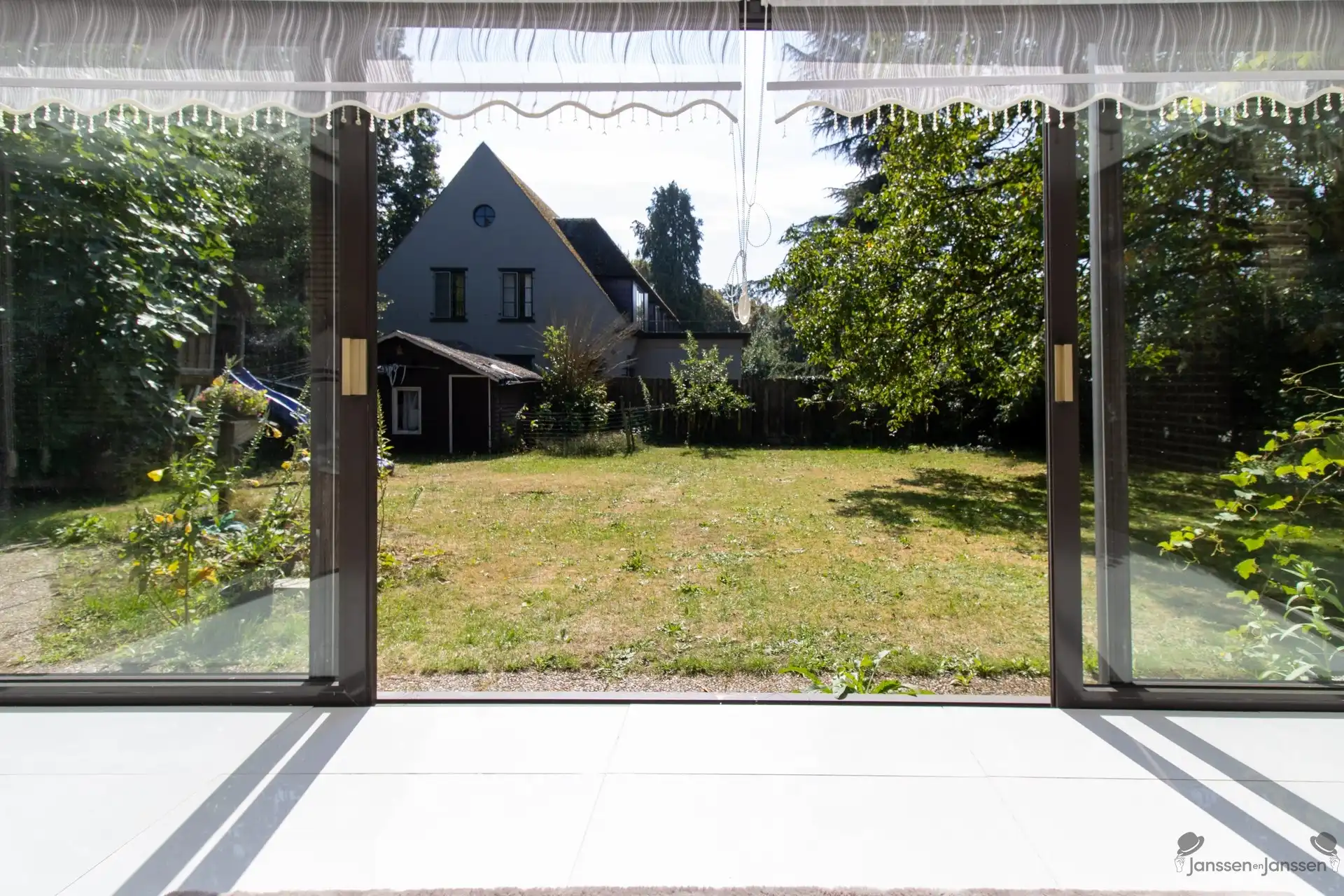 Villa met 6 slpks + mogelijkheid praktijkruimte foto 9