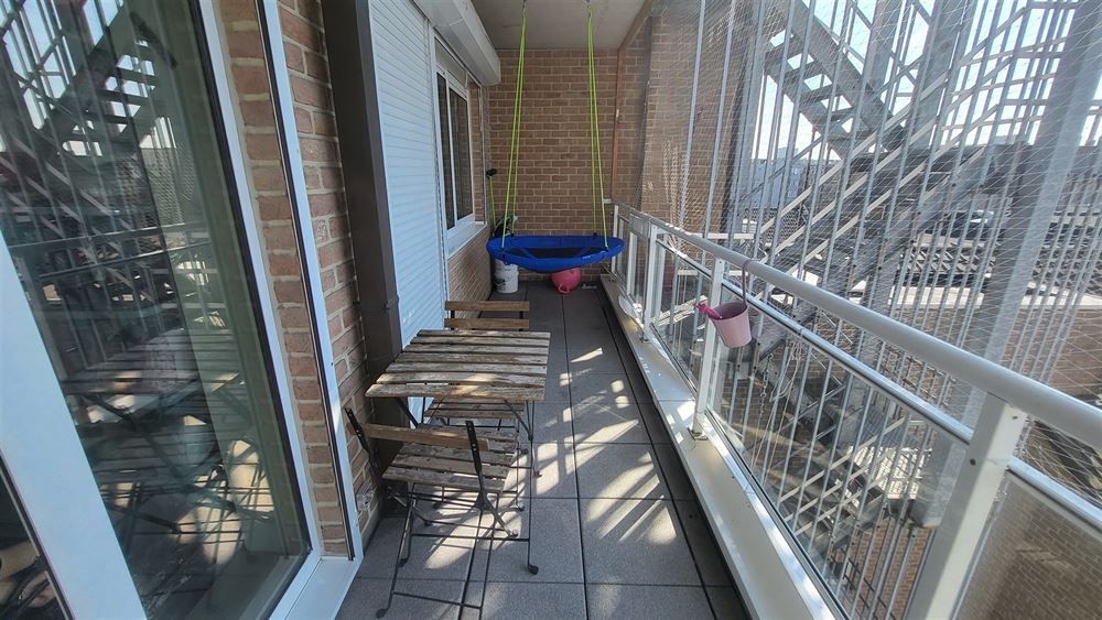 Ruim appartement met terras | Stadspark foto 18