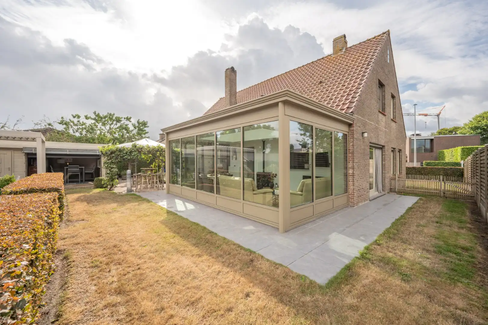 Charmante vrijstaande villa in fermette stijl met heerlijke tuin! foto 17