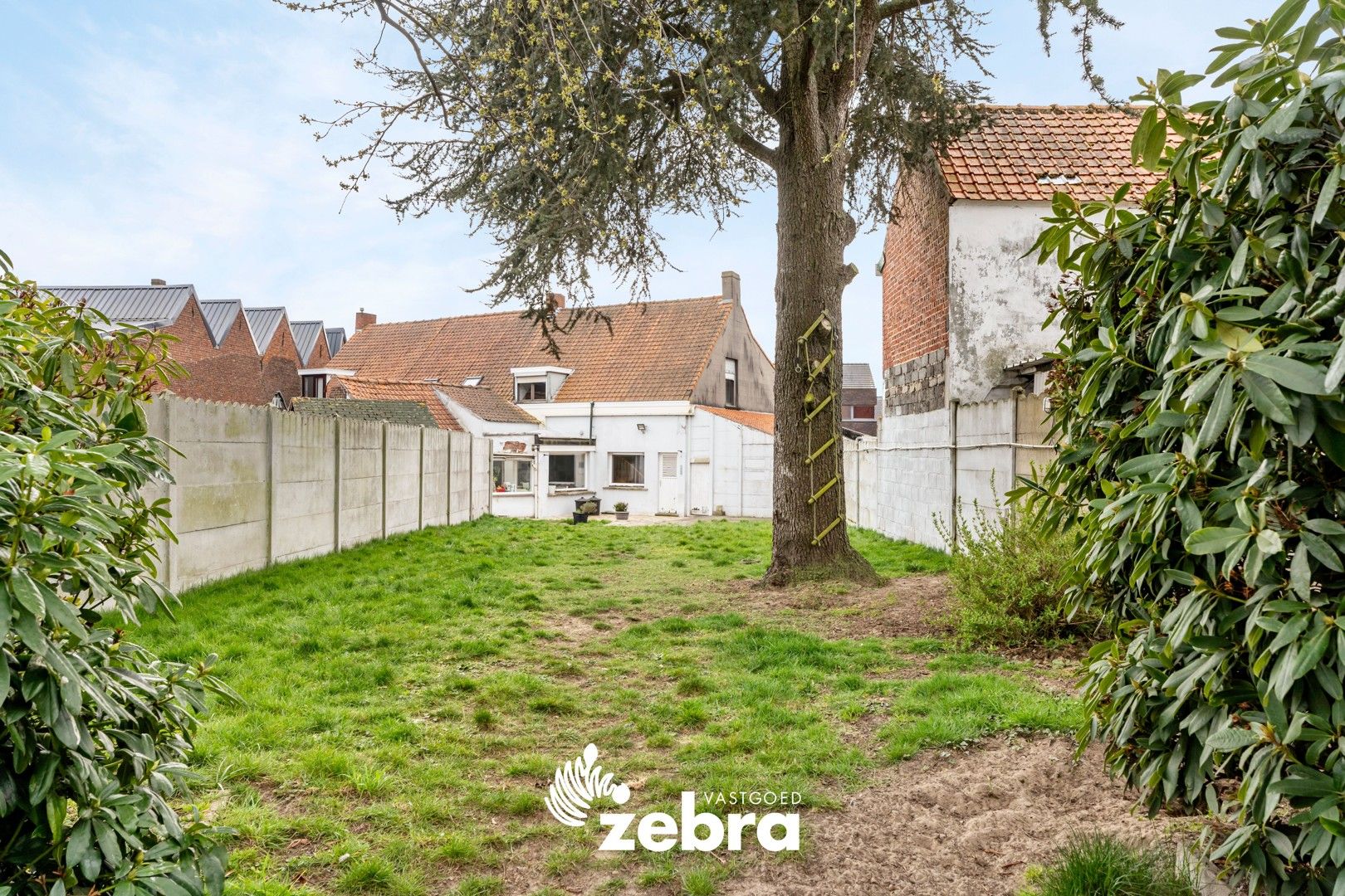 Instapklare woning met 4 slaapkamers en tuin te Oostrozebeke! foto 25