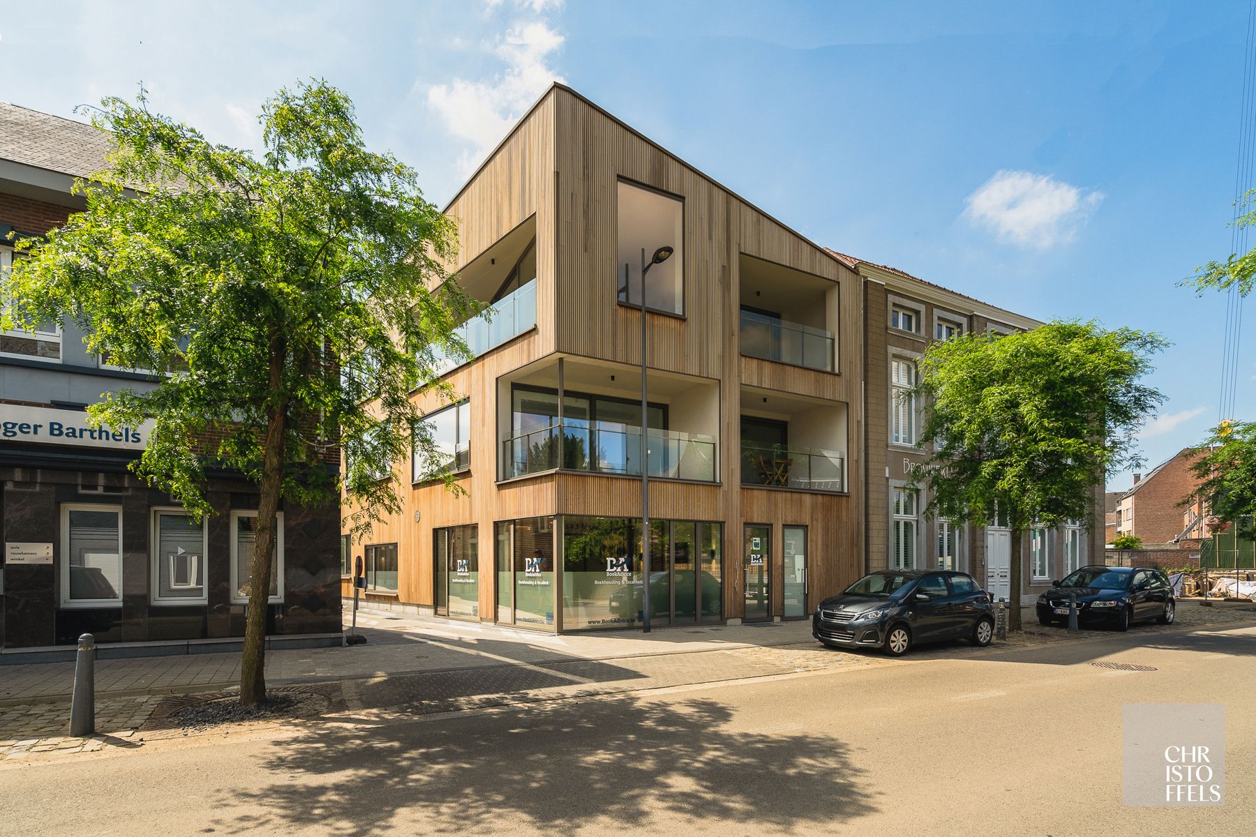 Energiezuinig 1-slaapkamerappartement (73m²) in centrum Lanaken! foto 1