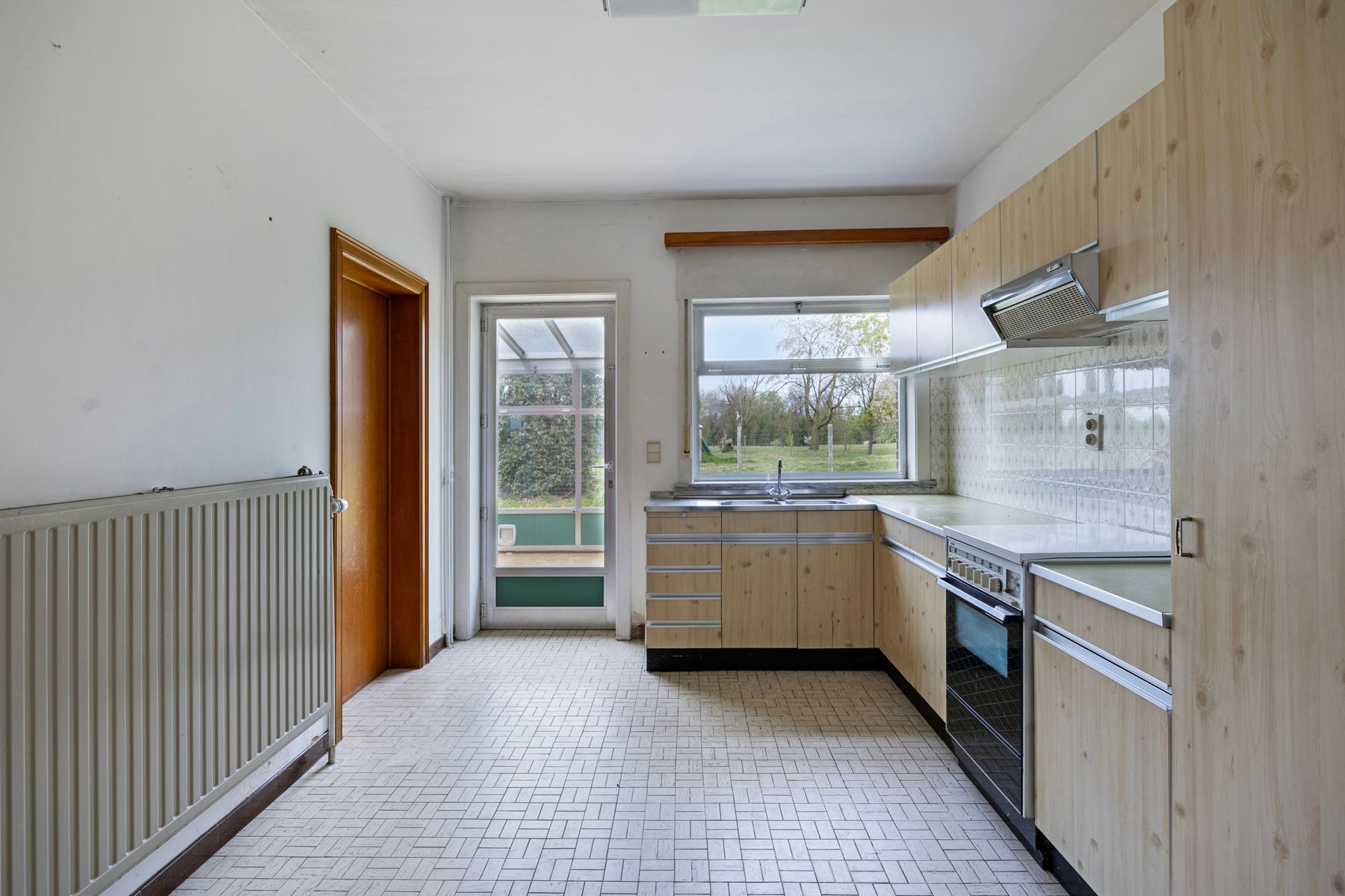 Ruime woning met potentieel op perceel van 13a70ca. foto 7