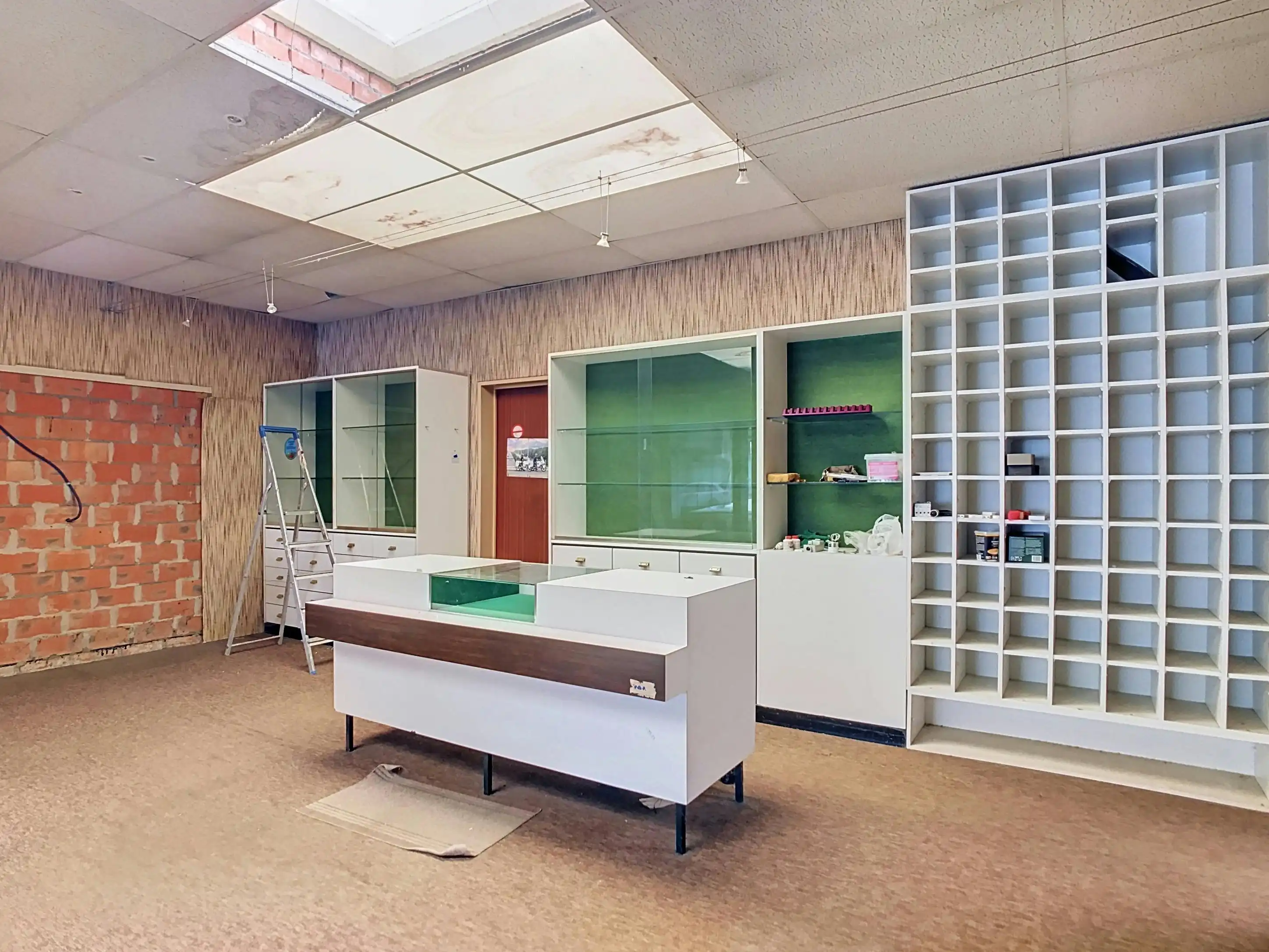 Te renoveren handelspand met appartement en tuin in Bazel foto 3