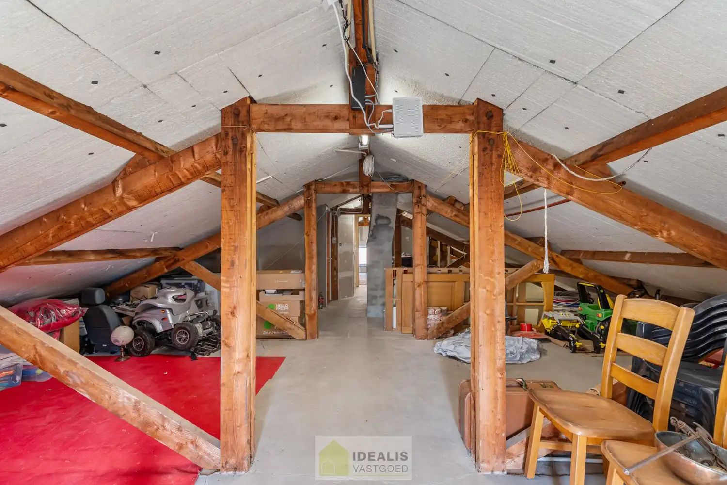 IDEALIS VASTGOED – Goed onderhouden en aangename gelijkvloerse woning met 2 slaapkamers op een prachtig, ruim en uiterst breed perceel foto 29