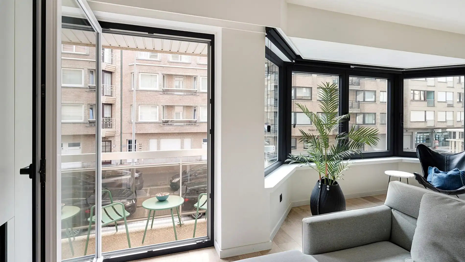 Gerenoveerd appartement met 3 kamers en zijdelings zeezicht te Knokke foto 7