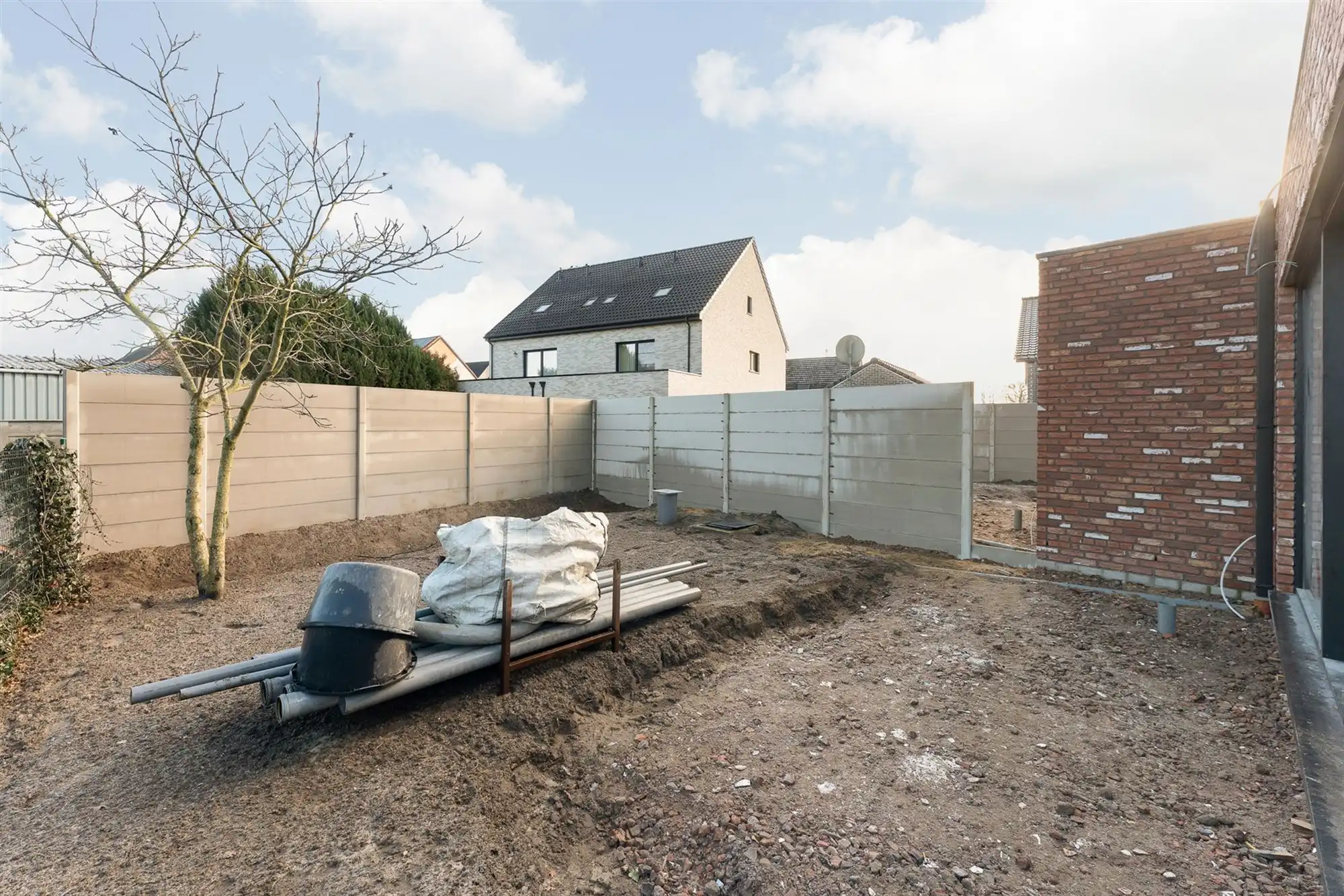 VOLLEDIG AFGEWERKTE NIEUWBOUWWONING OP CENTRALE LIGGING TE BERINGEN foto 18