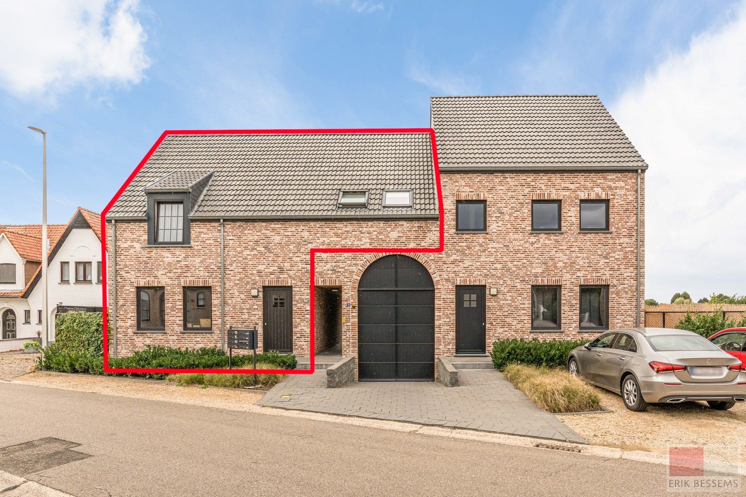 Huis te koop foto {{pictureIndex}}