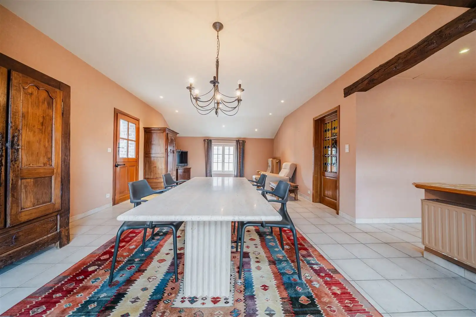 Handelscomplex met appartement in centrum Landen foto 11