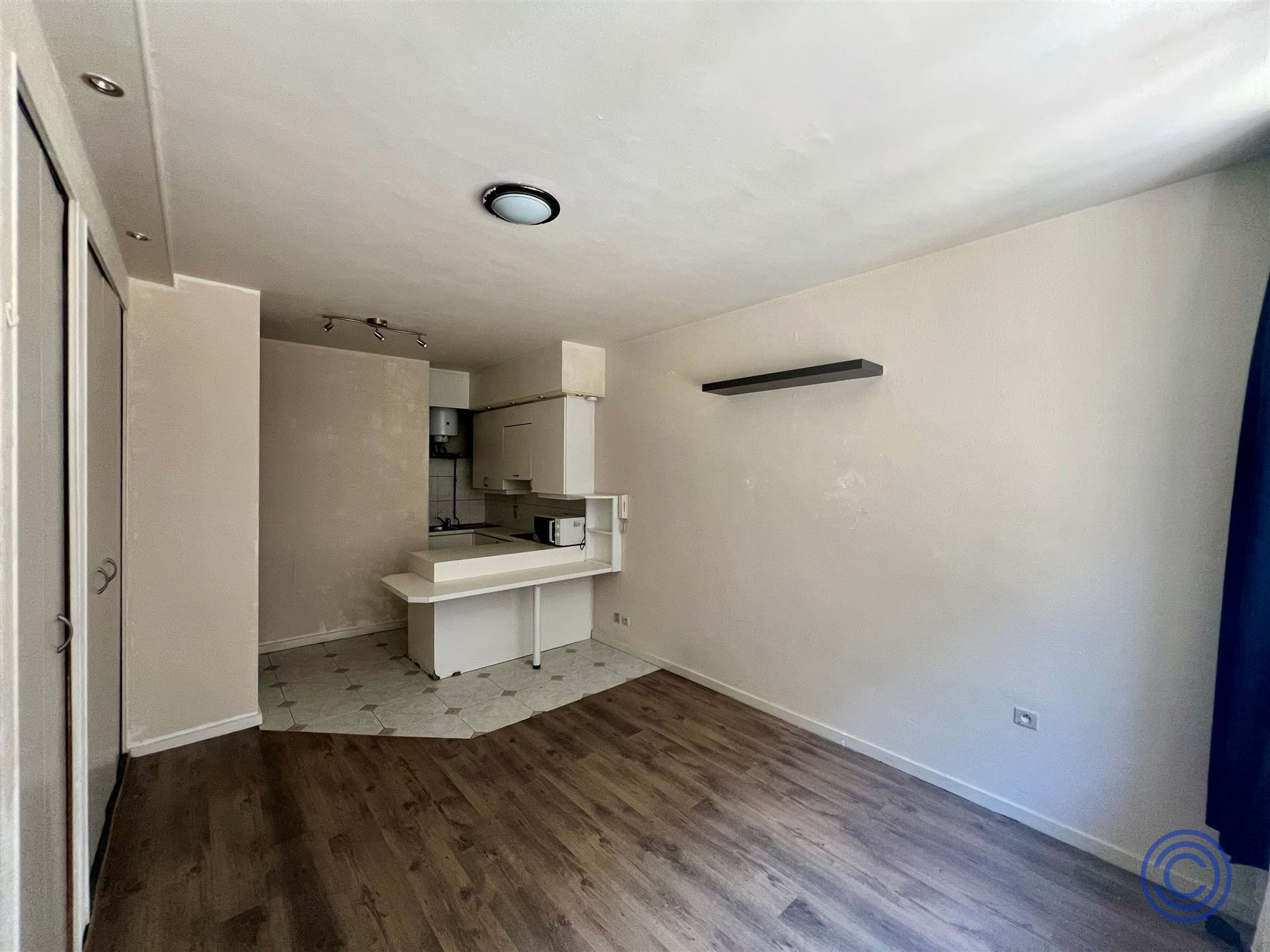 Gezellige studio met veel potentieel, middenin de stad! foto 4
