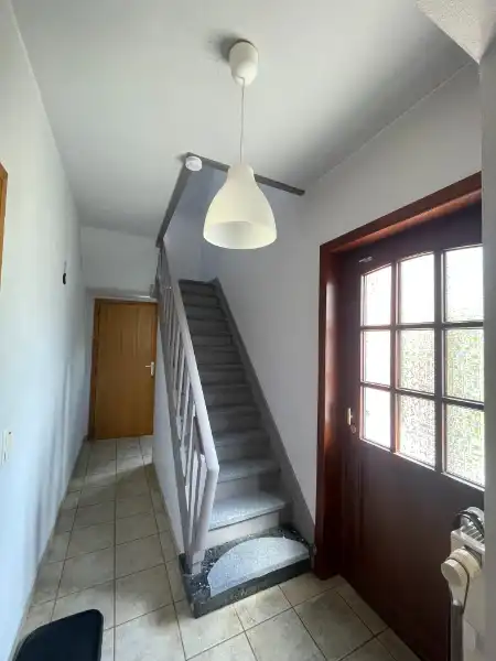 Instapklare half-open bebouwing met mooie tuin & garage foto 10