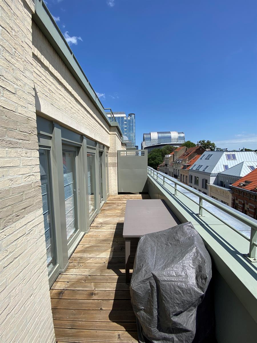 Prachtig gemeubeld app - 1Kamer + Terras (Europese wijk) foto 2