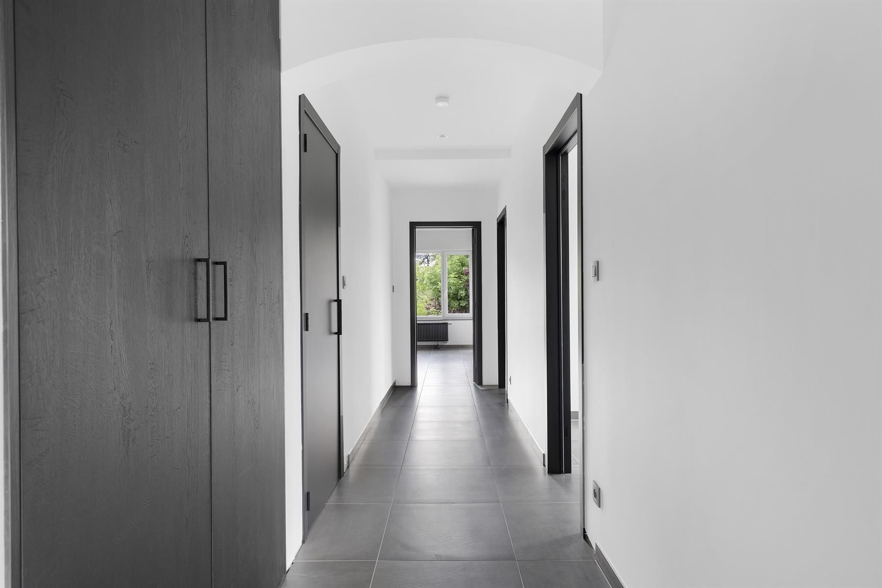 Hoogwaardig gerenoveerd appartement op centrale ligging foto 7