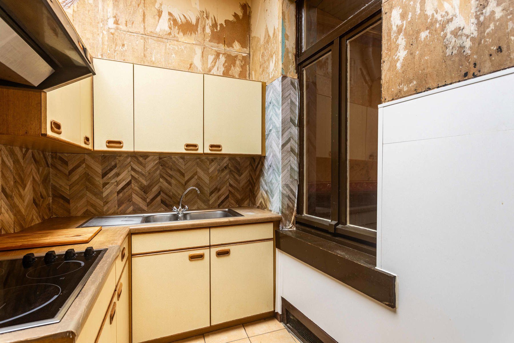 Te renoveren woning in centrum Geraardsbergen foto 9