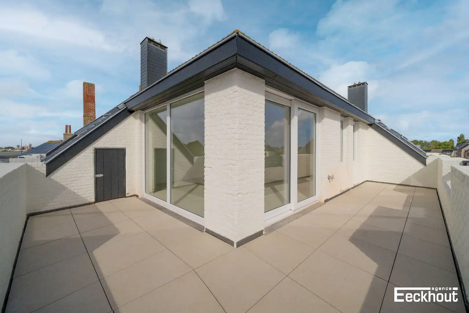 Uniek, ruim appartement (181 m²) met 4 slaapkamers & 4 zonneterrassen! foto {{pictureIndex}}