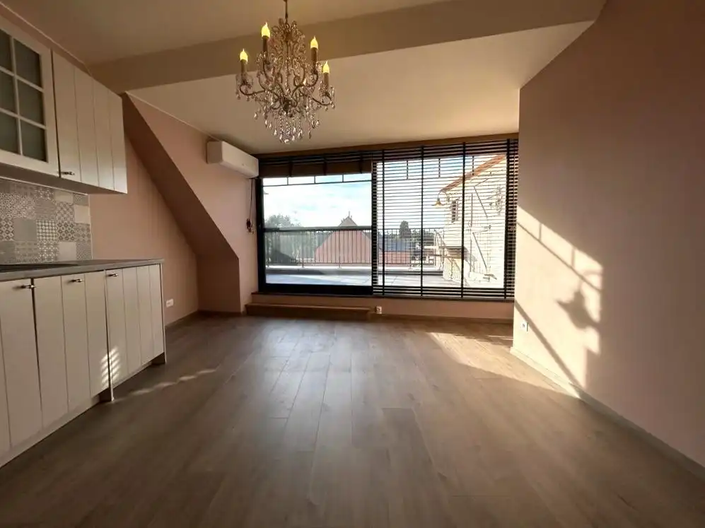 Leuke appartement van 52 m² met terras te Ginderbuiten, Mol! foto 3