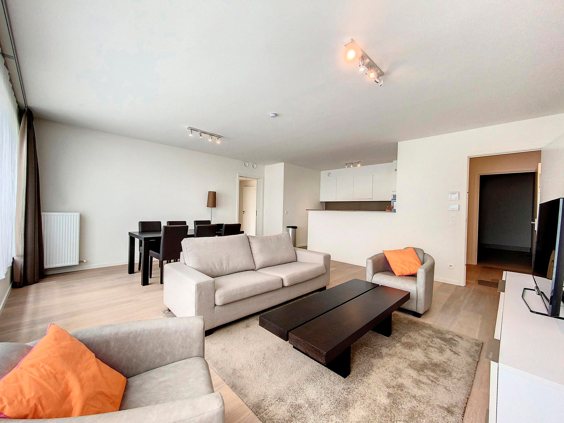 GEMEUBELD - modern appartement 107m² foto 5