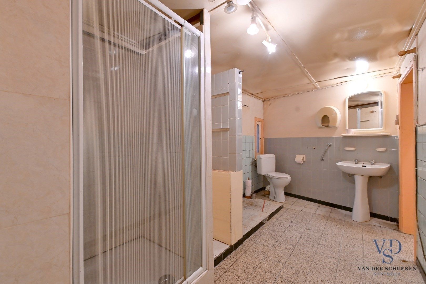 Woning met belendend perceel weiland  foto 16