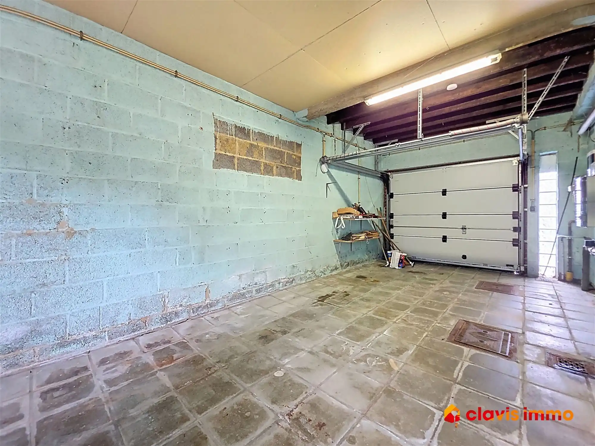 Halfopen-bebouwing in een rustige buurt foto 23