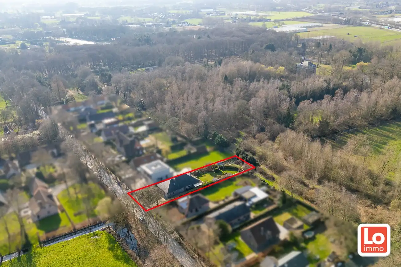 Degelijke open gelijkvloerse woning met inpandige garage en grote tuin op een groene toplocatie in Beervelde! foto 6