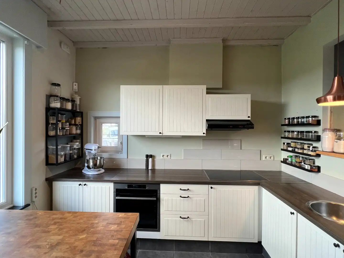 Charmante woning in zalige tuin met gastenverblijf! foto 5