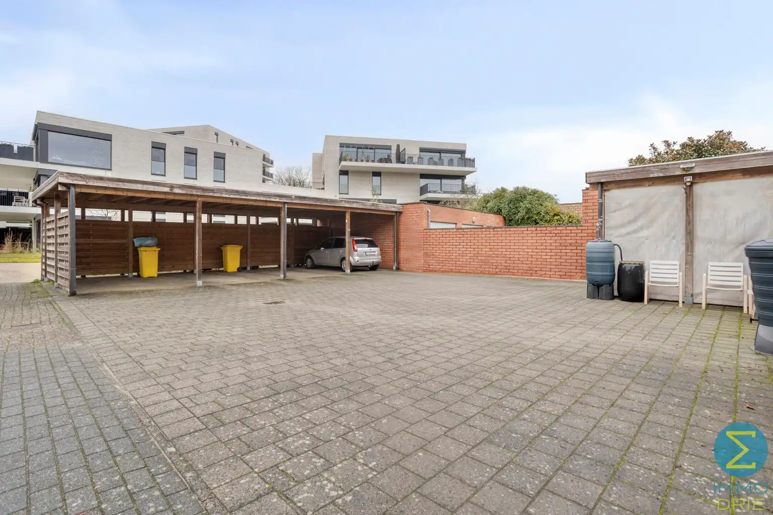 Gezellig dakappartement met 1 slaapkamer, terras en carport. foto 19