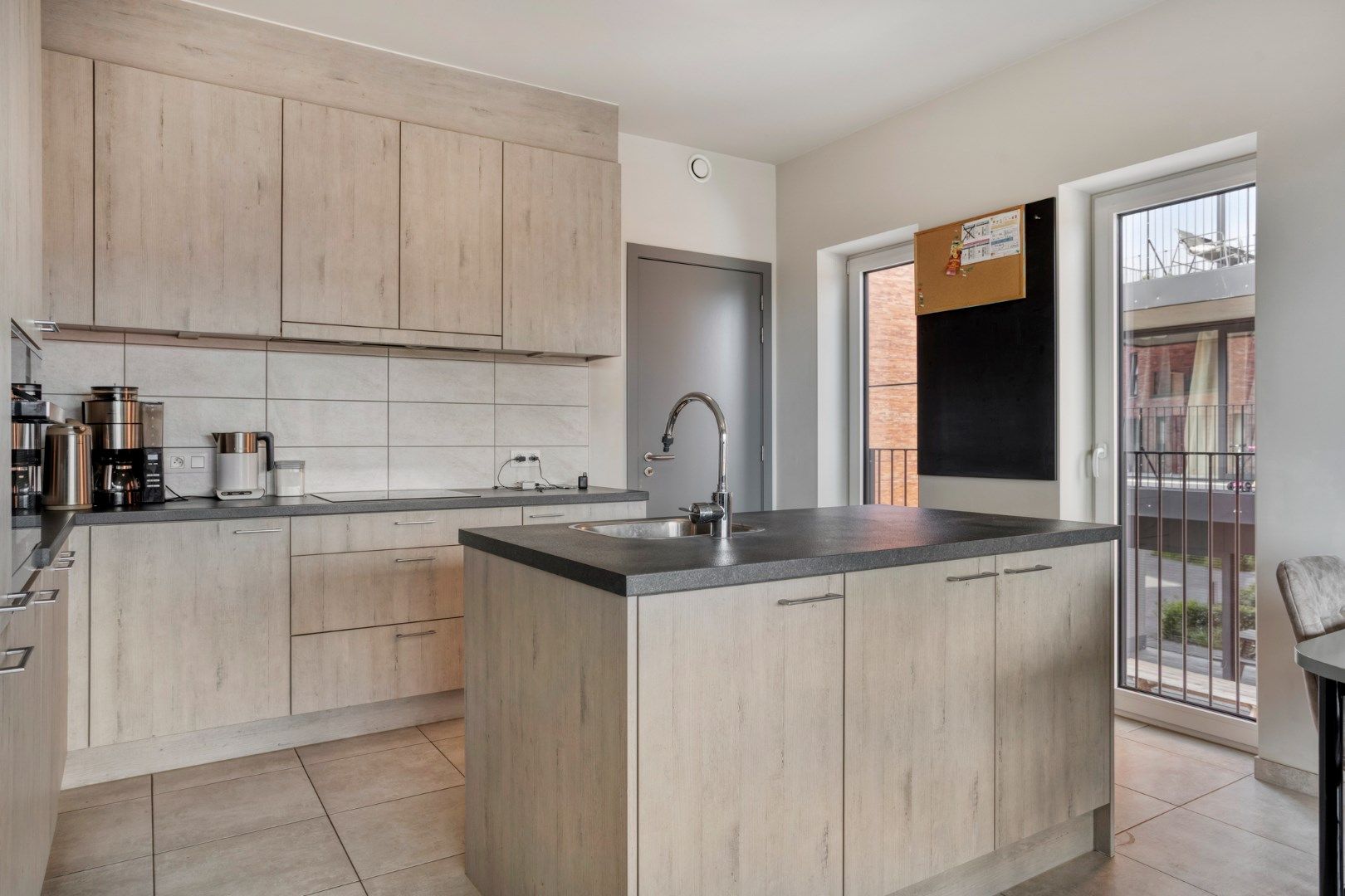 Recent appartement met 2 slpks, centraal gelegen in Geel.  foto 8