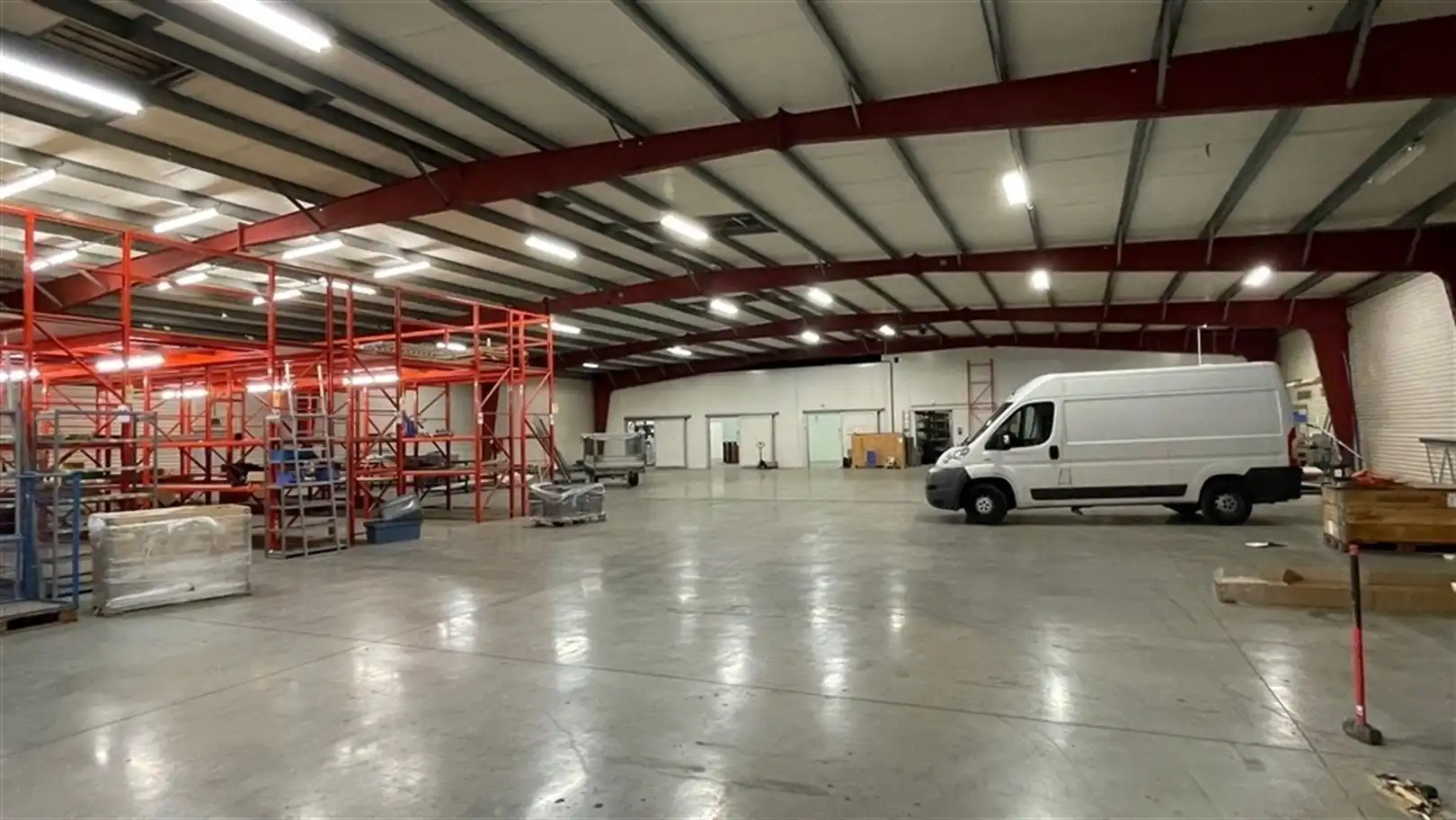 Magazijn op gunstige locatie te Sint-Niklaas foto 6