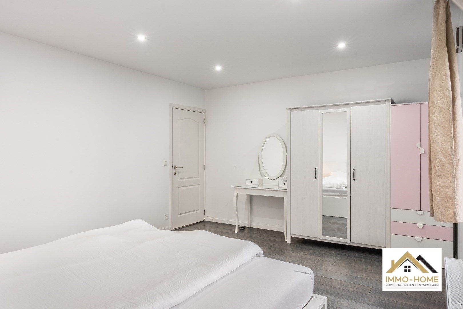 Heel erg ruim dakappartement + garage te Lokeren!  foto 4