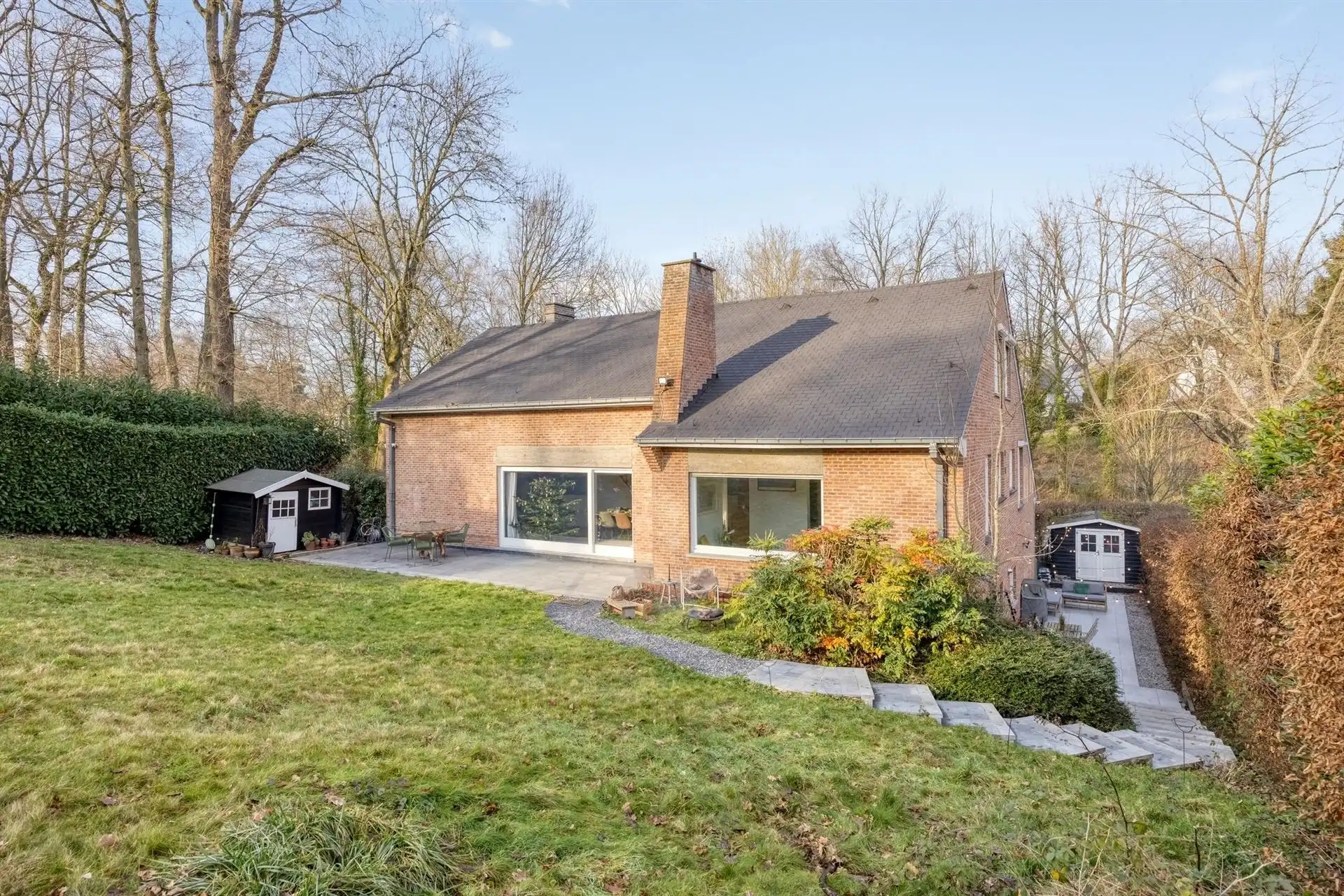 Volledig gerenoveerde hedendaagse villa ±487 m² in de Marnix wijk foto 40