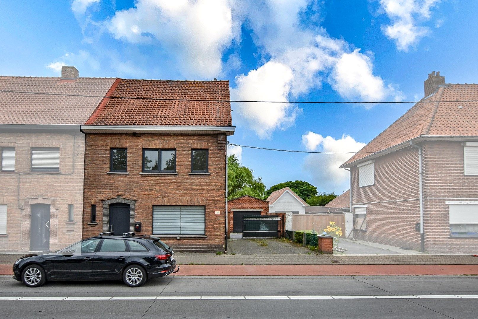 Halfopen bebouwing met mogelijkheid tot 7 slaapkamers, 2 badkamers en grote tuin in Aalter foto 12