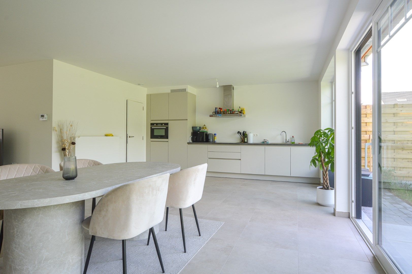 Nieuwbouwwoning met 3 slaapkamers in Roksem foto 7