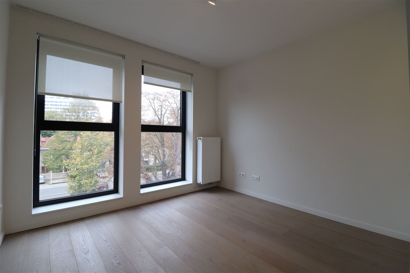 Modern appartement met terras en parking  foto 10