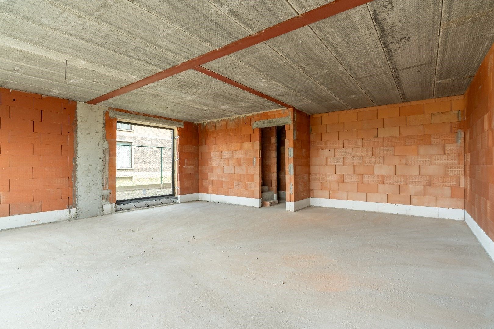 Creëer Uw EIGEN Woonavontuur: 'Casco' pastorijwoning in halfopen bebouwing op een perceel van 10a77ca! foto 18