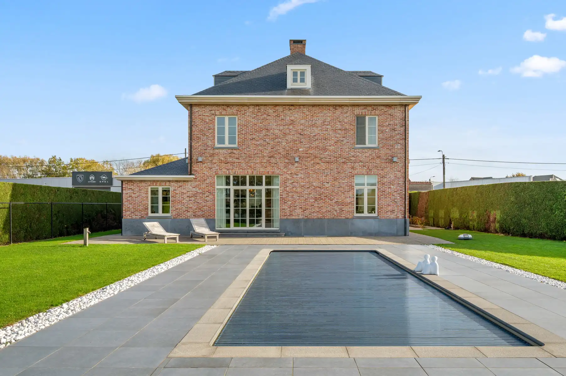 Prachtige villa in tijdloze architectuur te SCHRIEK foto 38