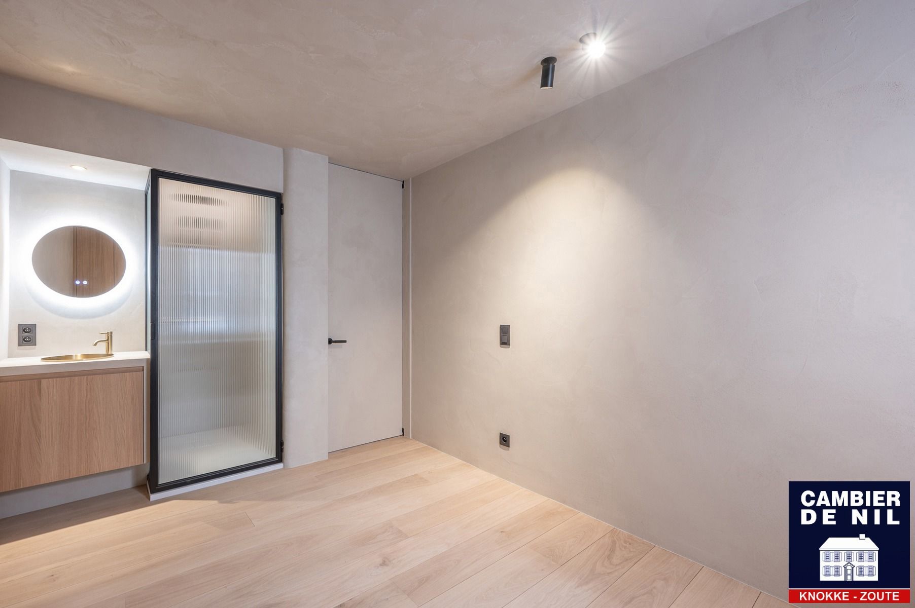 Tijdloos gerenoveerd appartement met zijdelings zeezicht  foto 19